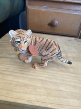 Country Artists - Tiger Cub - 02552 - 2002