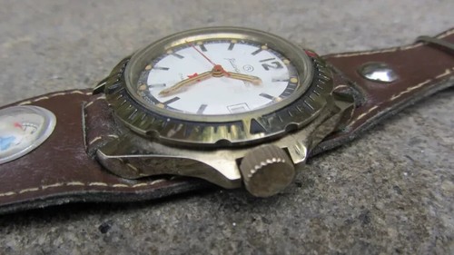 OROLOGIO MILITARE SOVIETICO RUSSO A CARICA MANUALE PERFETTAMENTE FUNZIONANTE - Foto 5 di 11