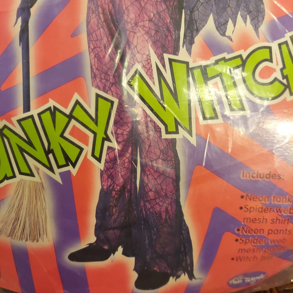 Girl's Size Small 4-6 Funky Witch 5 Piece Halloween Costume Black Neon Pink - Image 4 of 4