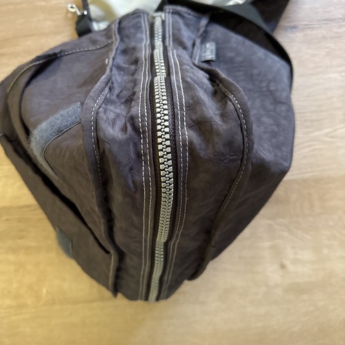 Large Kipling Fold over Crossbody Messenger Satchel 15x15” No Charm - Picture 3 of 12