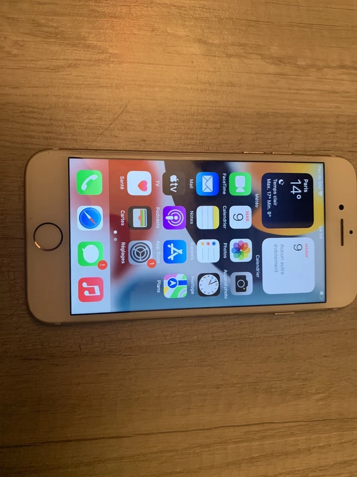 Apple iPhone 7 · 128GB, photo 1 sur 5
