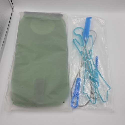 Wacool 3L 100oz Bpa Free Hydration Pack Bladder W/ Cleaning Kit Green New - Picture 2 of 9