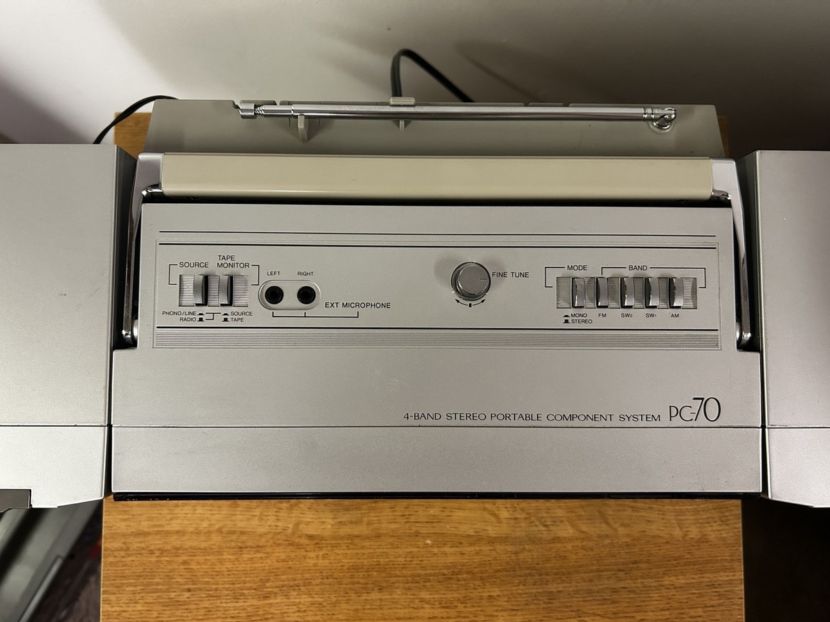 JVC PC-70 レッドラジカセ JVC PC-70 レッドラジカセ BOOMBOX JVC PC 70 RED - YouTube