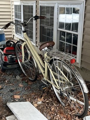 SCHWINN WOMEN'S GATEWAY 700C/28 HYBRID BIKE - CREAM | eBay SCHWINN WOMEN'S GATEWAY 700C/28 HYBRID BIKE - CREAM | eBay