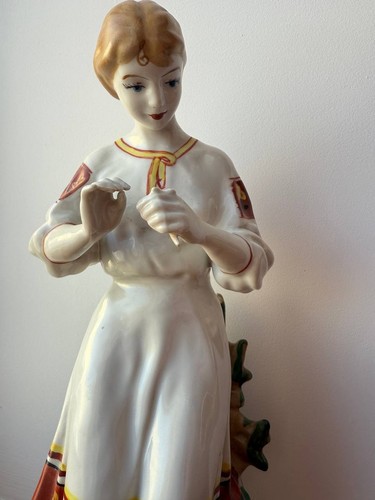 Vintage Porzellan Figur Mädchen Frau UdSSR Sowjetzeit handbemalt 28 cm - Bild 4 von 14