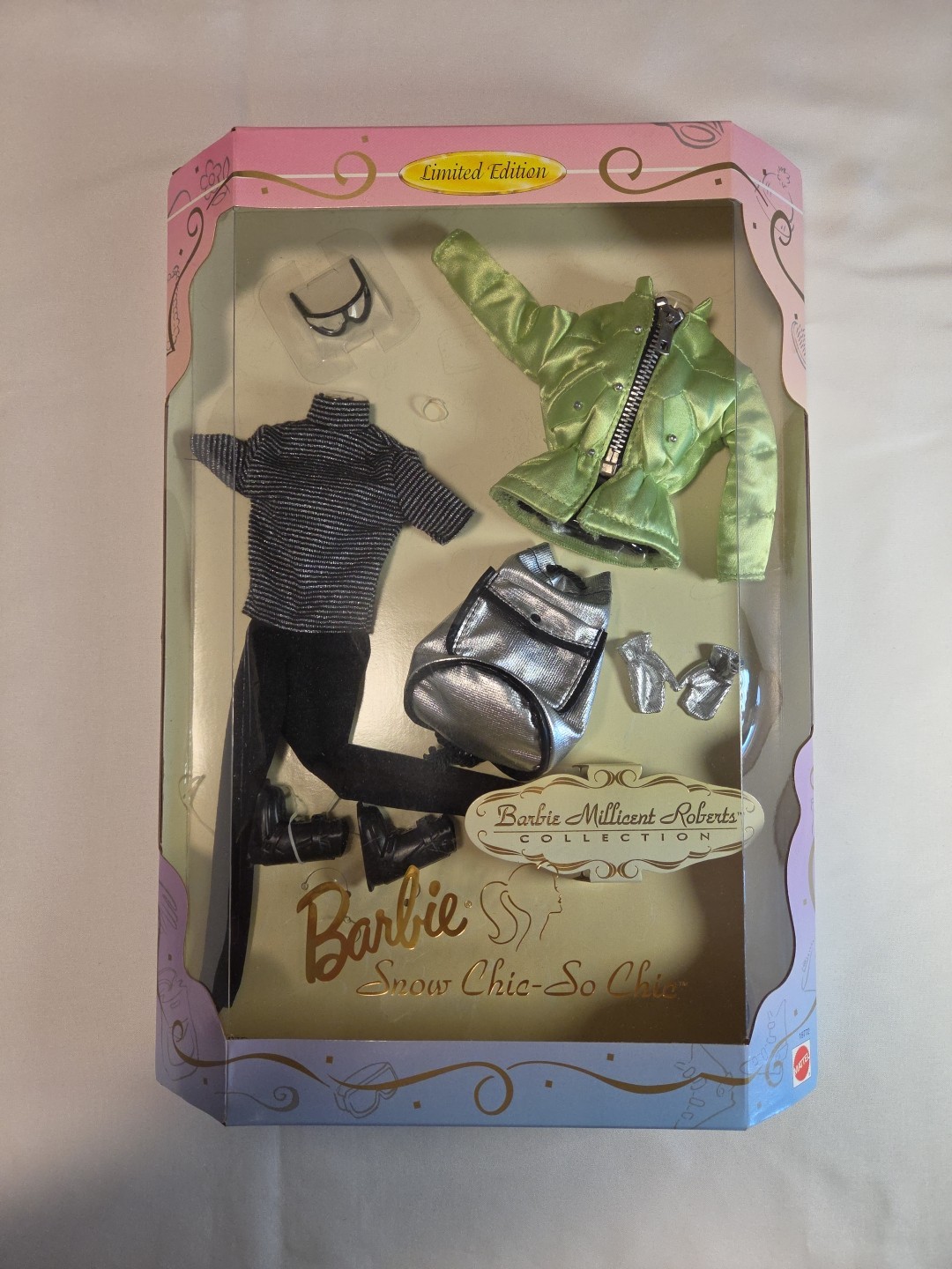 NEW Barbie Millicent Roberts Collection Snow Chic-So Chic Fashion Set Mattel Ski