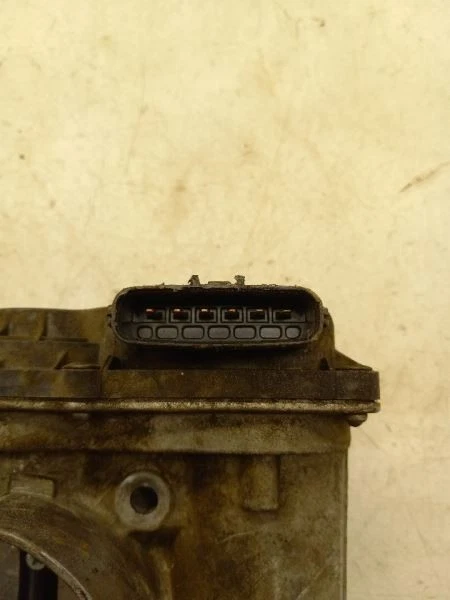 Toyota Corolla 2010 1,8 L 4 cilindros conjunto de carrocería del acelerador del motor  Foto 3 de 4