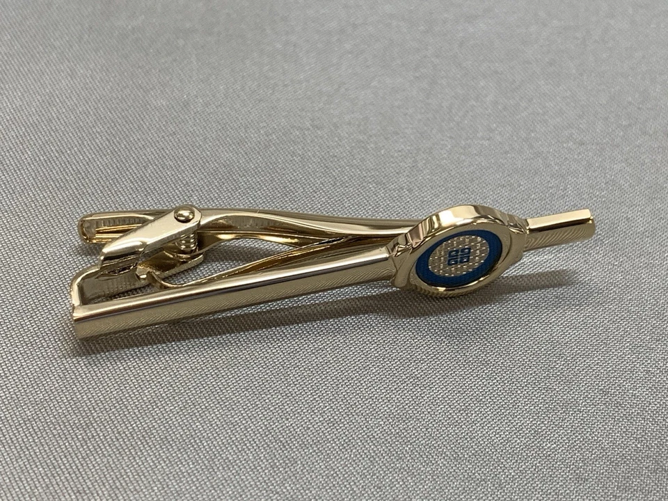 Barra de corbata GIVENCHY Foto 3 de 4