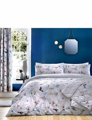 Mansfield Bettdecke Blumen und fliegender Vogel Quilt Set von Chums