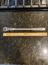 CRAFTSMAN TOOLS -V- 42793, 3/8" DRIVE, SWIVEL - HEAD RATCHET, 11" LONG