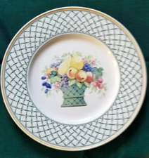 VILLEROY & BOCH BASKET 10 1/2" DINNER PLATE FRUIT BASKET CENTER GREEN LATTICE