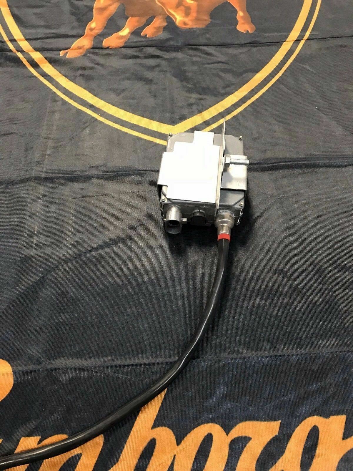 LAMBORGHINI GALLARDO MURCIELAGO LP XENON HEADLIGHT COMPUTER ECU WITH BRACKET OEM