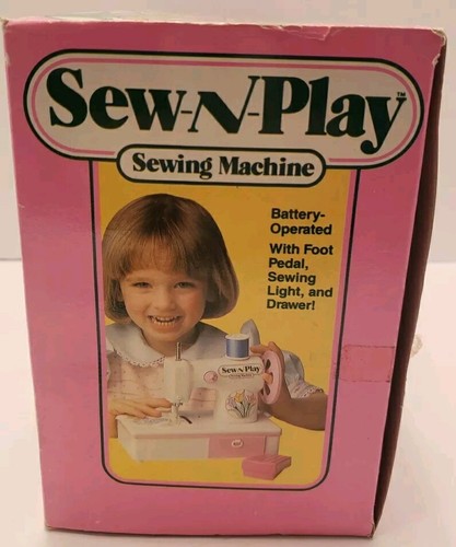Vintage Children's Toy Sew-N-Play Sewing Machine Battery Powered With Foot Pedal - Picture 2 of 3