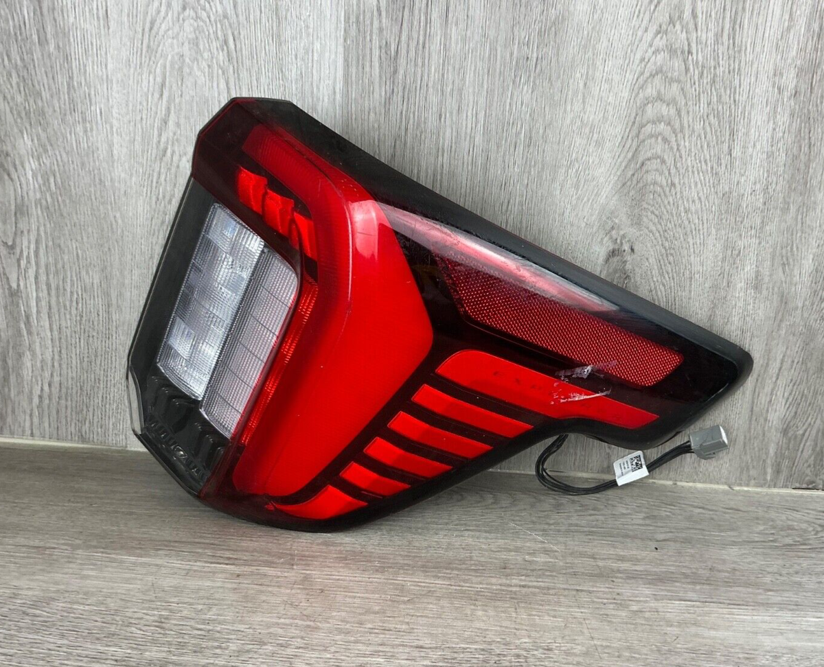 ペポライト 2020-2025 FORD EXPLORER TAIL LIGHT ASSEMBLY OEM RH PASSENGER SIDE