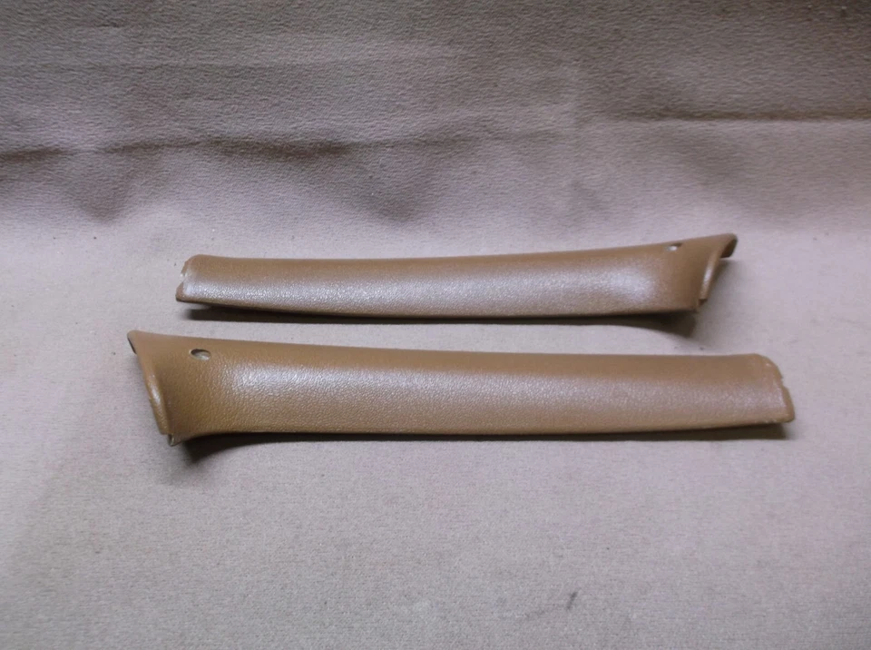 Mercury Cougar XR7 GT STD 1971 1972 1973 PAR moldura de techo vertical de jengibre Foto 3 de 4