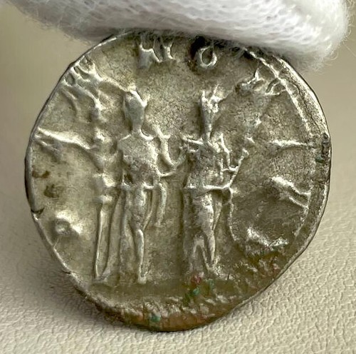 Trajano Decio, Antoniniano, 4.49 g. 21 mm. Silver. Roma.PANNONIAE - Two Panonias - Imagen 4 de 9
