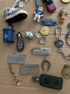 50 + VINTAGE KEYCHAIN JEWELRY BOX COLLECTION 1964 FAIR 1986 NEW