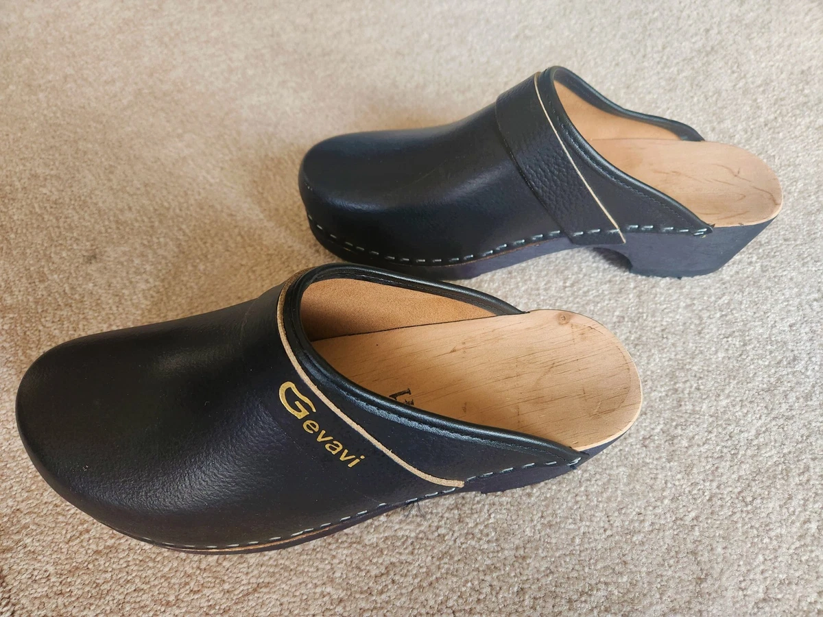 Gevavi Women s Clogs Leather Wooden Shoes Size EU 41 US 10.5