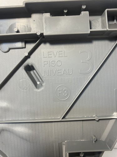 Mattel BATMAN VS SUPERMAN Ultimate Batcave Toy Replacement Part Piece F3 Floor - Picture 5 of 5