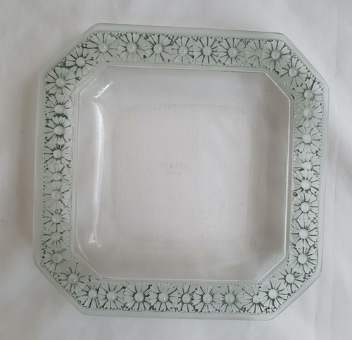 Rene Lalique art deco glass dish, with signature and green toning - Picture 5 of 16