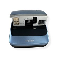 Polaroid One600 Instant Film Camera Blue Built In Flash 100mm Focus Untested