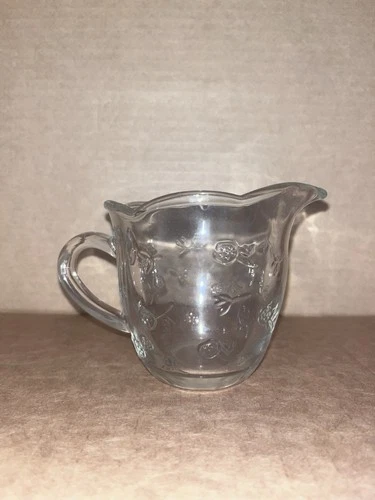 Vtg Creamer:Savannah Clear/ Anchor Hocking(Pressed Floral Design)