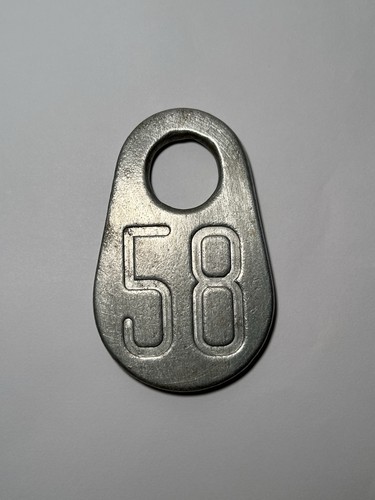 Targhetta mucca ovale in alluminio massiccio numerata vintage # 58 doppia faccia - Foto 3 di 13