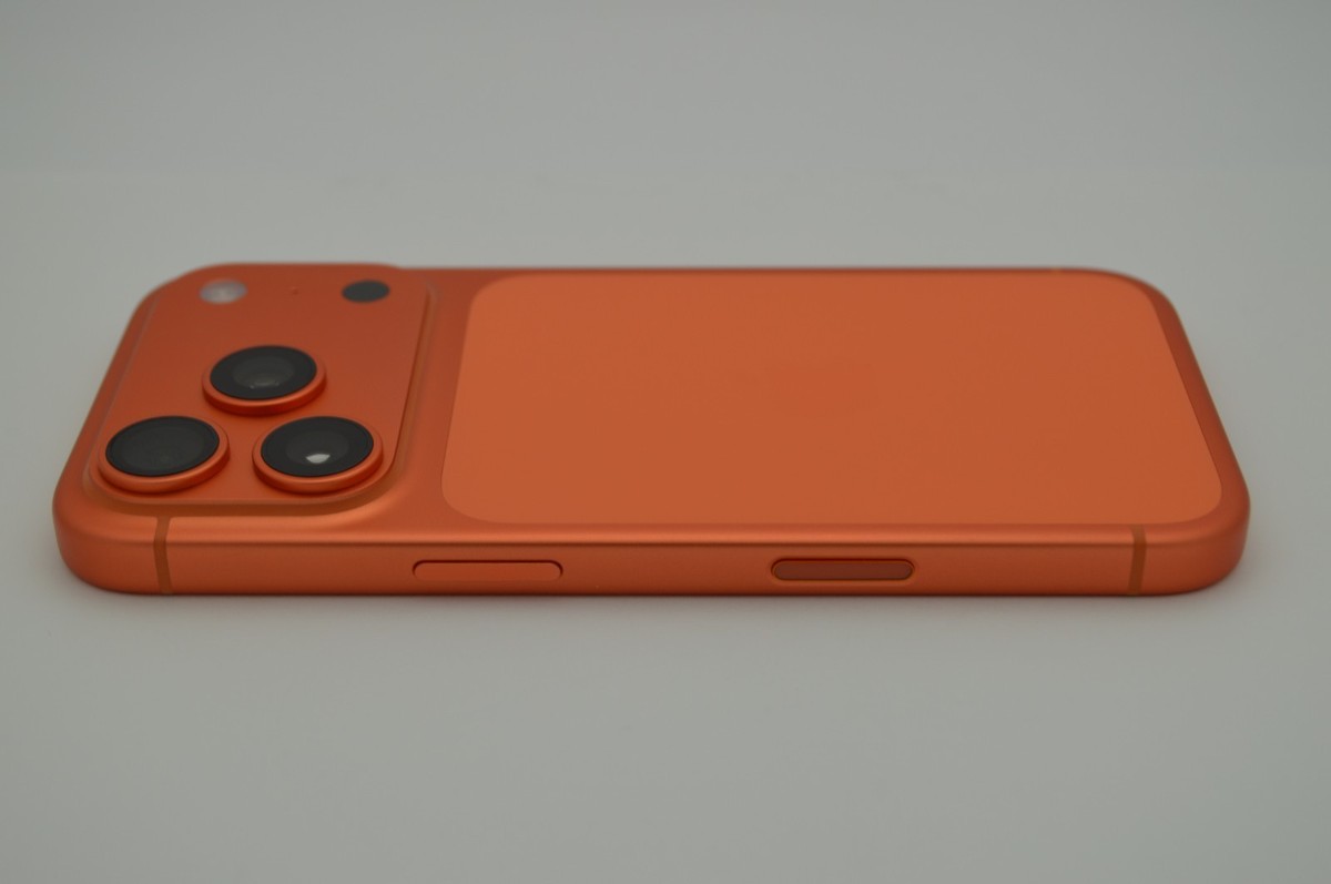 OPEN BOX Apple iPhone 17 Pro - 512 GB A3256 Cosmic Orange
