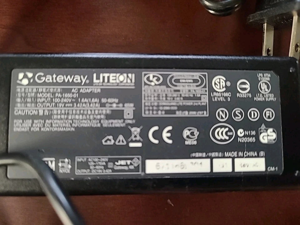 (4) Gateway LiteOn Laptop Charger AC Adapter Power Supply PA-1650-01 65W 19V - Image 2 of 3