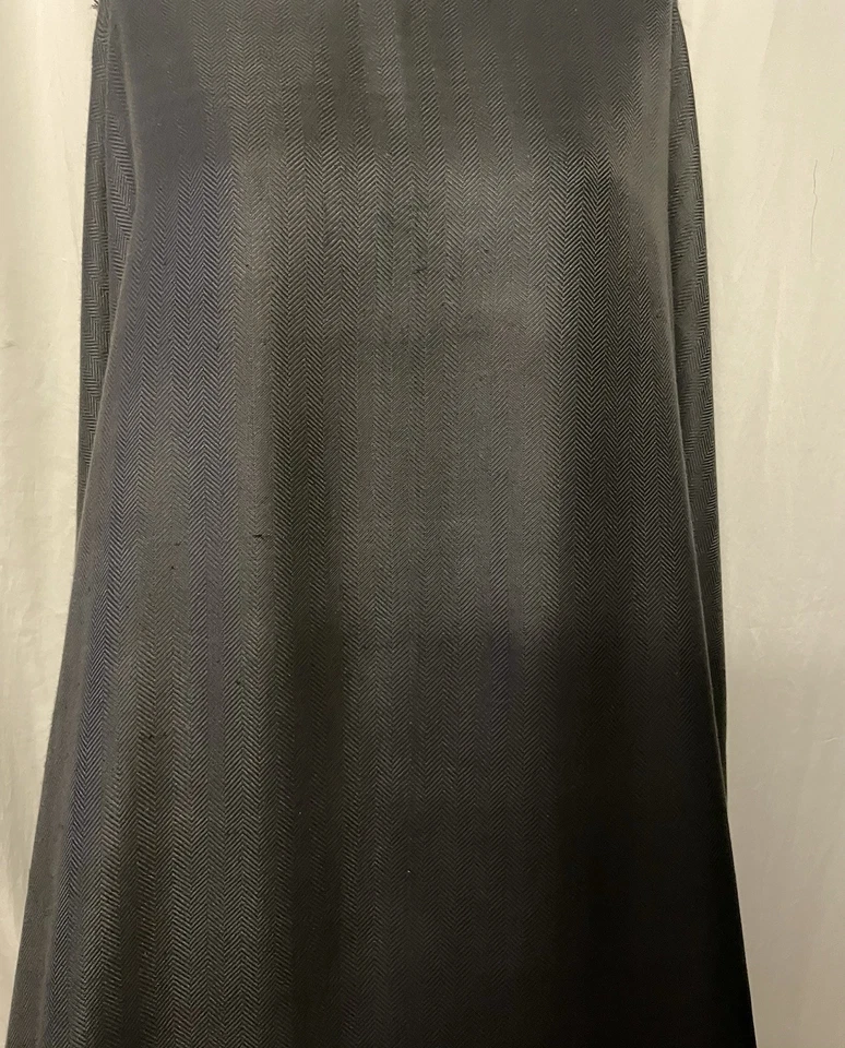 100% Silk Damask Italian Herringbone Heavy Black Fabric 5.5 Yards Long 50" Wide - Image 4 of 4