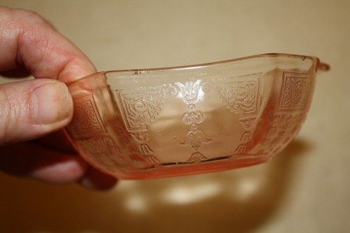 (4) Princess pink 4 1/2" Berry Bowls - Picture 5 of 6