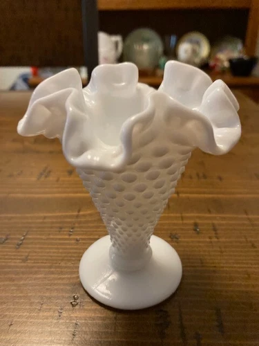 Vintage FENTON Hobnail White Milk Glass Trumpet Ruffled Edge Vase 4.75"