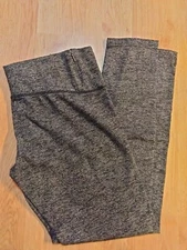 Tuff Athletics black Capris size small
