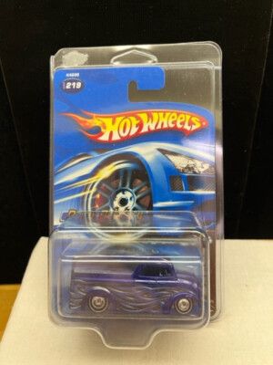 ミニカー HotWheels 2006MYSTERY CAR Dairy Delivery Hot Wheels 2006 Mystery Cars Dairy Delivery with Case and