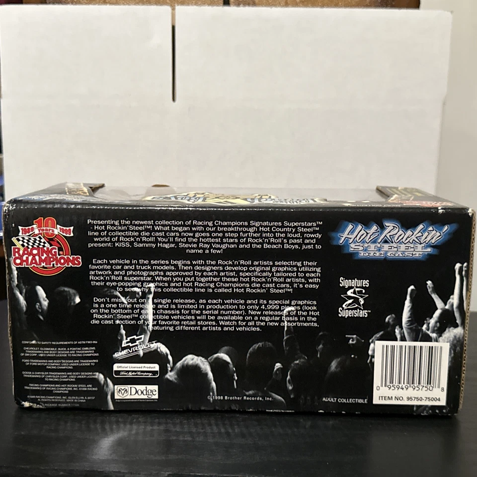 Racing Champions The BEACH BOYS Hot Rockin' carro fundido edição limitada 1:24 novo na caixa - Imagem 4 de 4