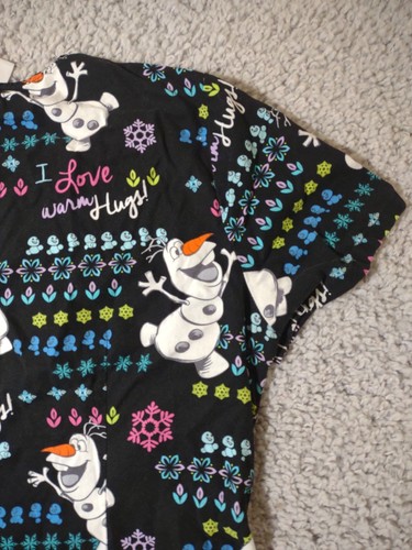 Disney's Frozen Olaf I Love Warm Hugs Scrub Top With Pockets Size S - Picture 10 of 14
