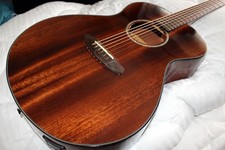 BREEDLOVE PURSUIT CONCERT Mh (ALL MAHOGANY 6string ACOUSTIC)
