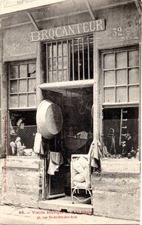 cpa 75006 : Vieille boutique de Brocanteur 32 Rue Saint André des Arts