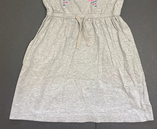 Girls Gap Gray Starred Knit Dress Size 8 EUC - Picture 3 of 4