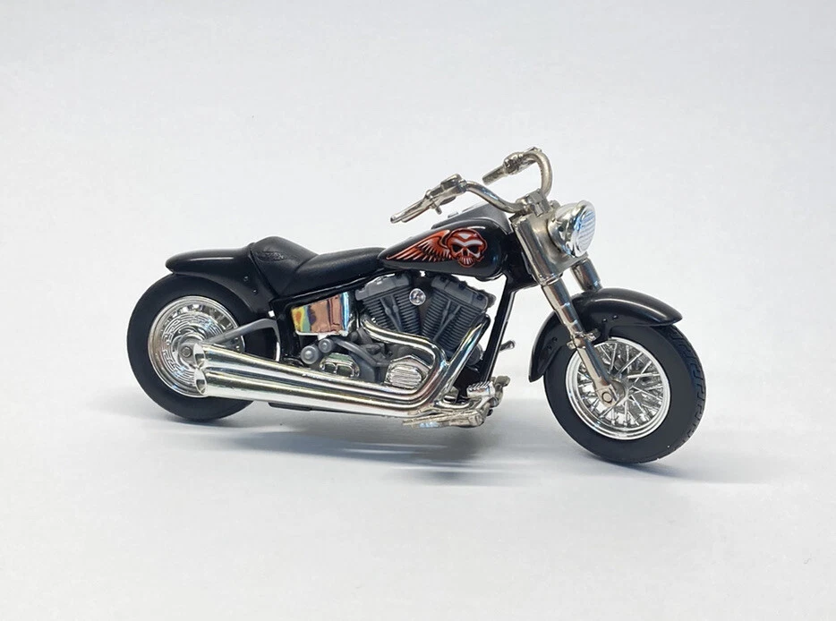 Hot Wheels Motorcycles Street Power Fat Ride 1:18 Harley Davidson Diecast Bike - Image 3 of 4