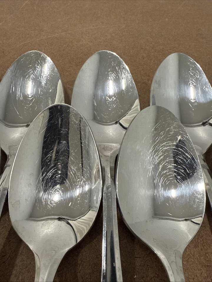 9 cucharas sopera Williams-Sonoma Morgan 18/10 acero inoxidable Francia 8 1/4" Foto 2 de 4