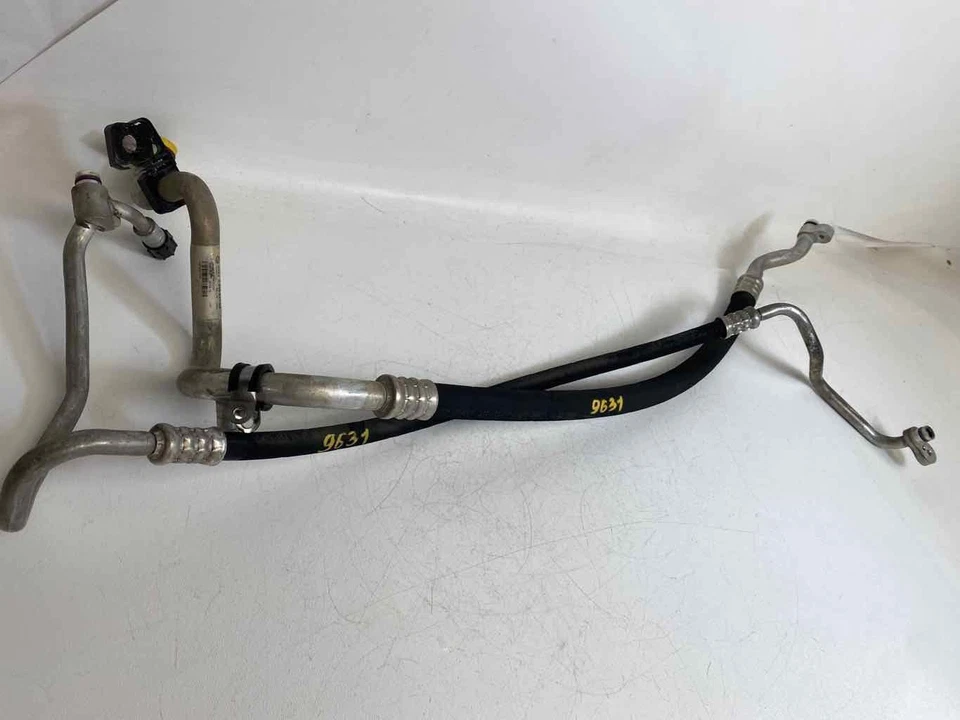 Juego de 2 mangueras de descarga de succión de CA de 3,0 l OE 6453924852103 para BMW 535I 2014-2016 Foto 3 de 4