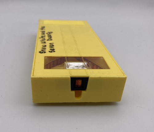 Vintage Fisher Price Movie Viewer Movie Disney 479 SNOW WHITE Works! - Picture 5 of 5