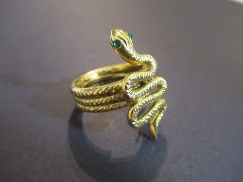 Vintage Gold Tone Coiled Snake Ring with green rhinestone eyes multiple sized - Picture 2 of 9