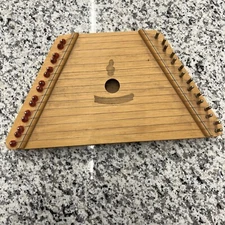 Vtg MUSIC MAKER Wooden Lap Harp Nepenenoyka 15 string Zither