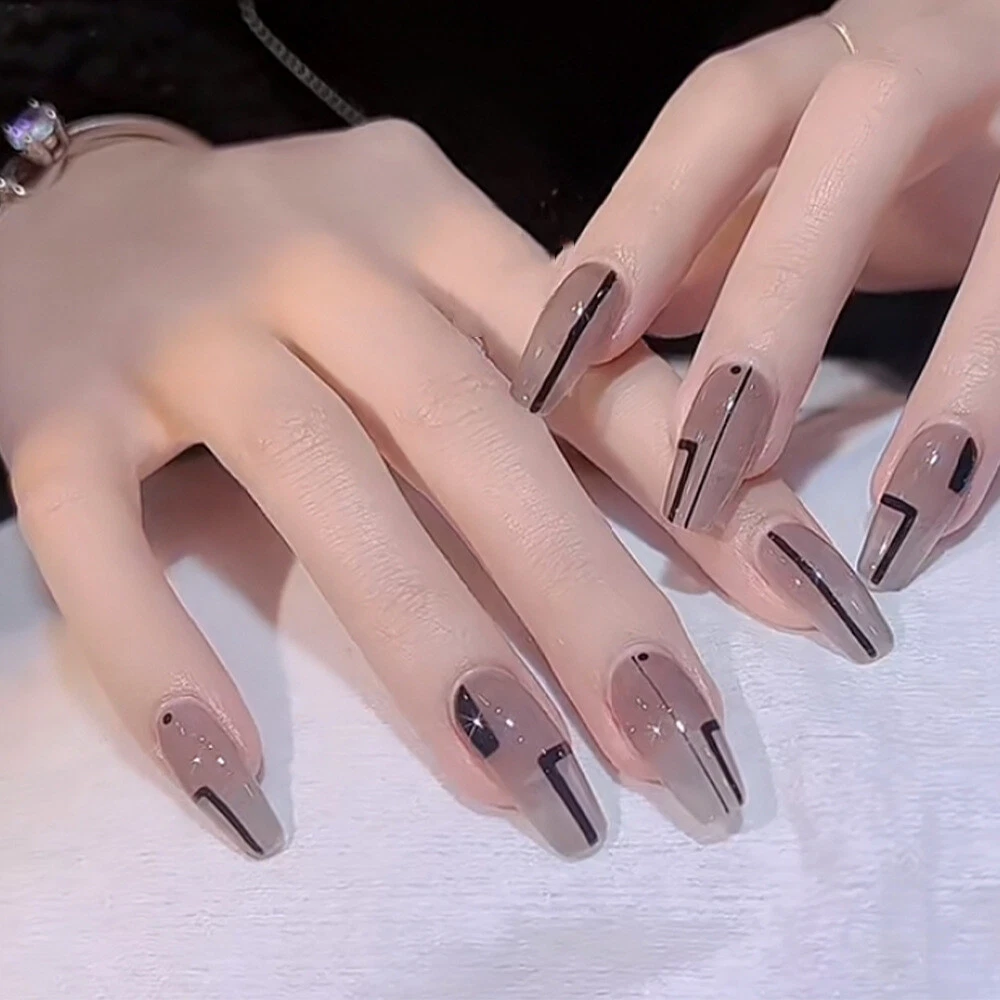 Top 5 Popular Artificial Nail Extension Designs of 2023 | Secret Lives