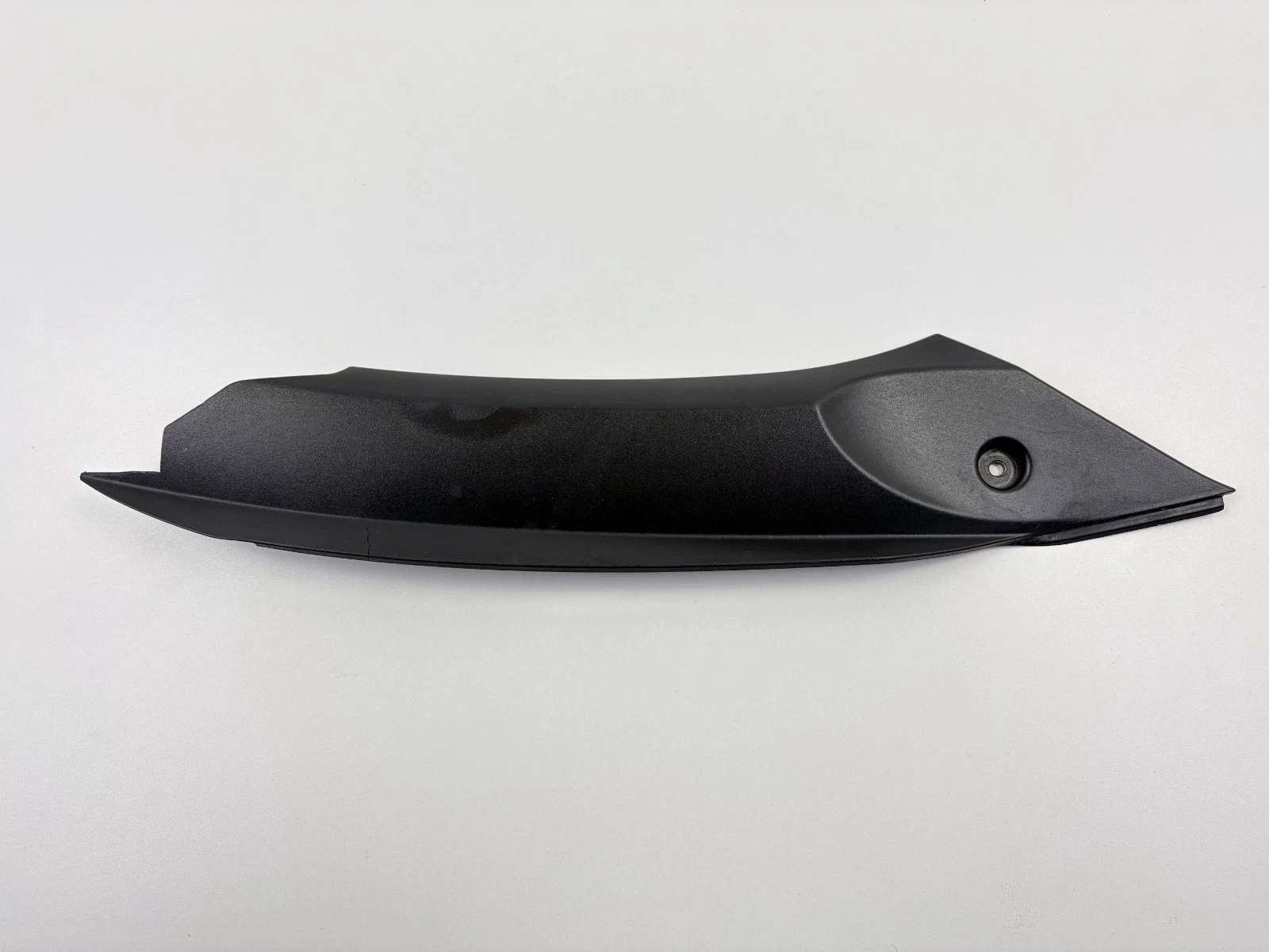 T2307501 | Triumph | Left Cockpit Infill