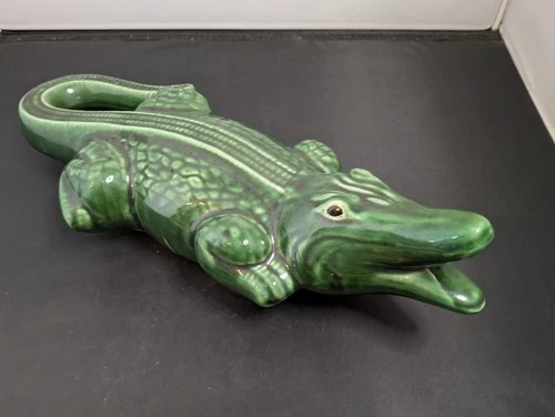Vintage Majolica Ceramic Alligator