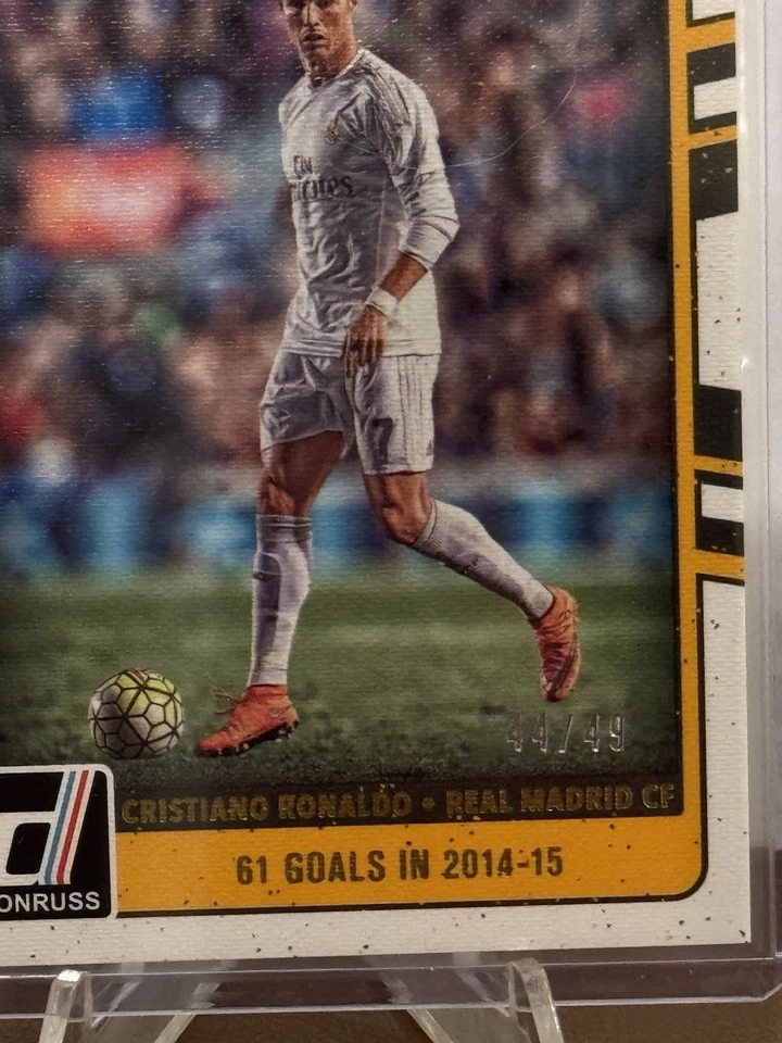 克里斯蒂亚诺·罗纳尔多 2016-17 Donruss 生产线金色 /49 皇家马德里系列 — 第 2/3 张图片