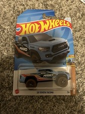 Hot Wheels '20 Toyota Tacoma {{ Blue }}